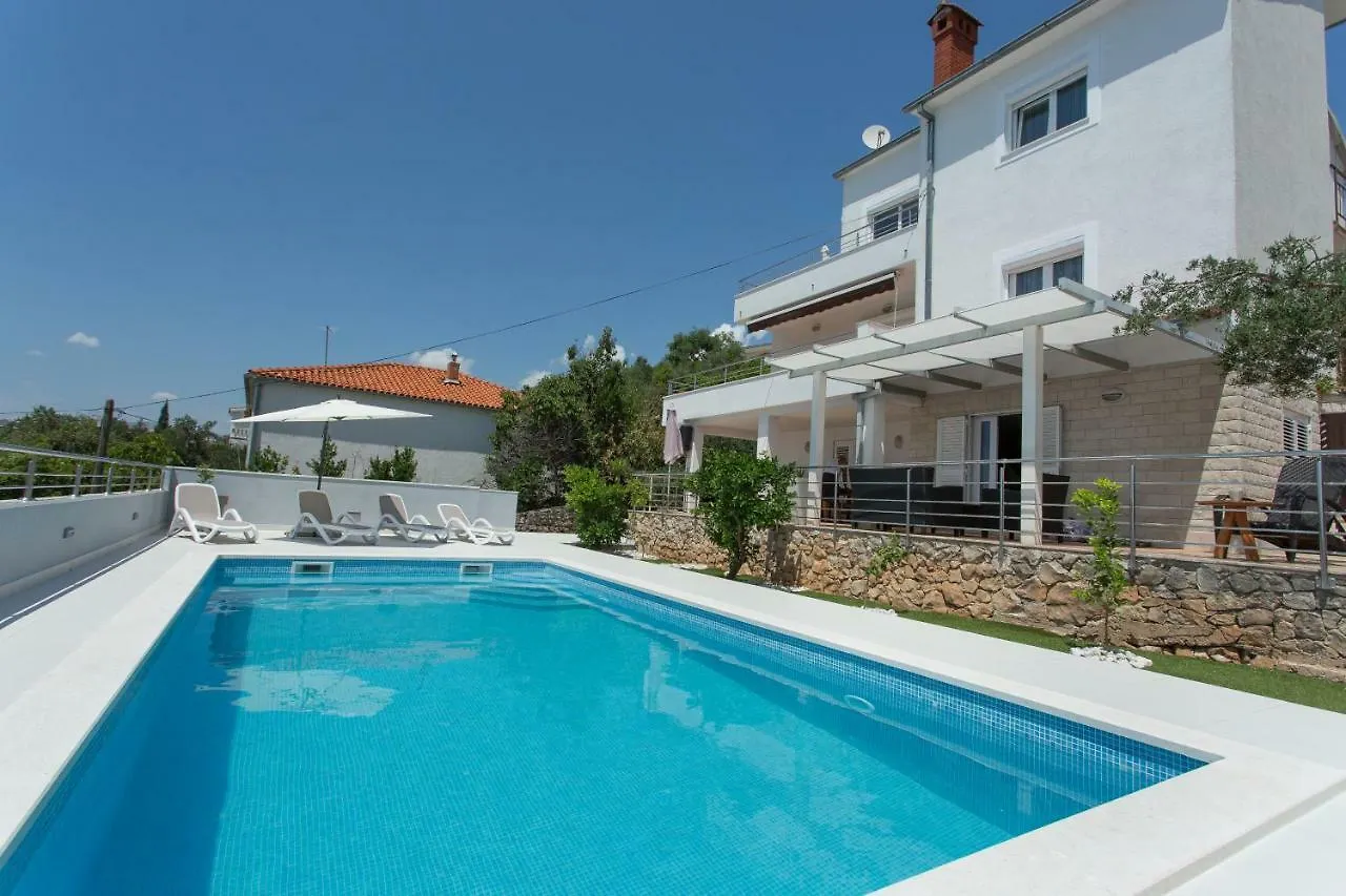 Charming Modern House With The New Swimming Pool - Apartment Maya 1 Trogir