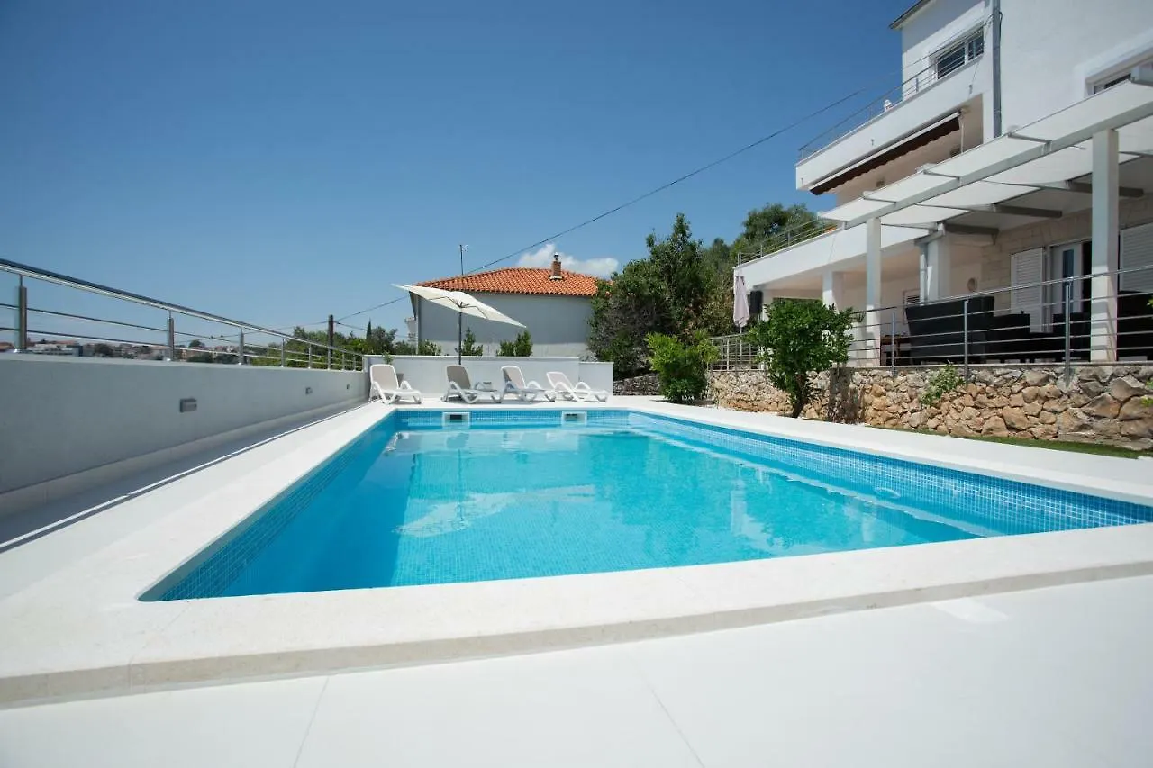 Charming Modern House With The New Swimming Pool - Apartment Maya 1 Trogir Croatia