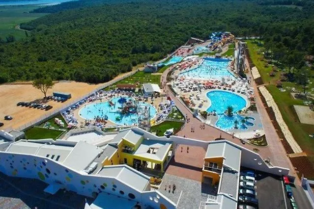 Charming Modern House With The New Swimming Pool - Apartment Maya 1 Trogir